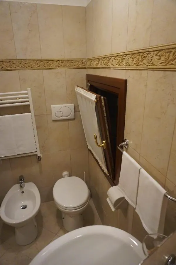 Rialto Experience Hotel Venice 0*,